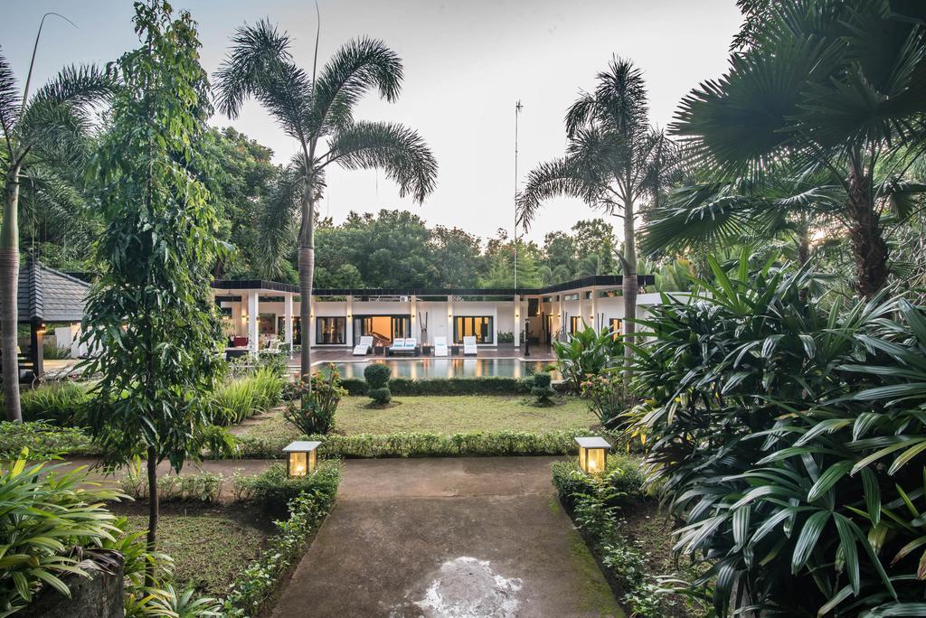 Stunning Villa Lily Lovina  Ngoại thất bức ảnh